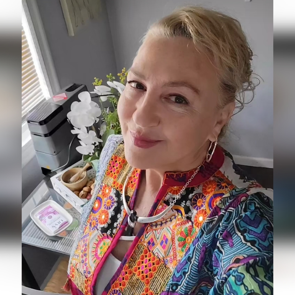 Meet your Posher, Rita